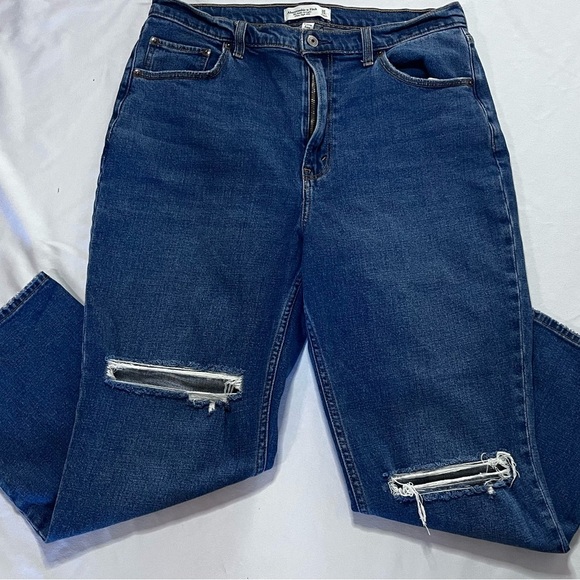 Abercrombie & Fitch Blue Distressed Women Jeans - Picture 2 of 5